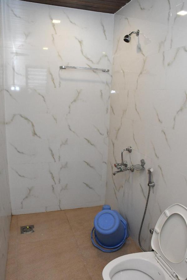 Hotel Sai Shatabdi Shirdi Bilik gambar
