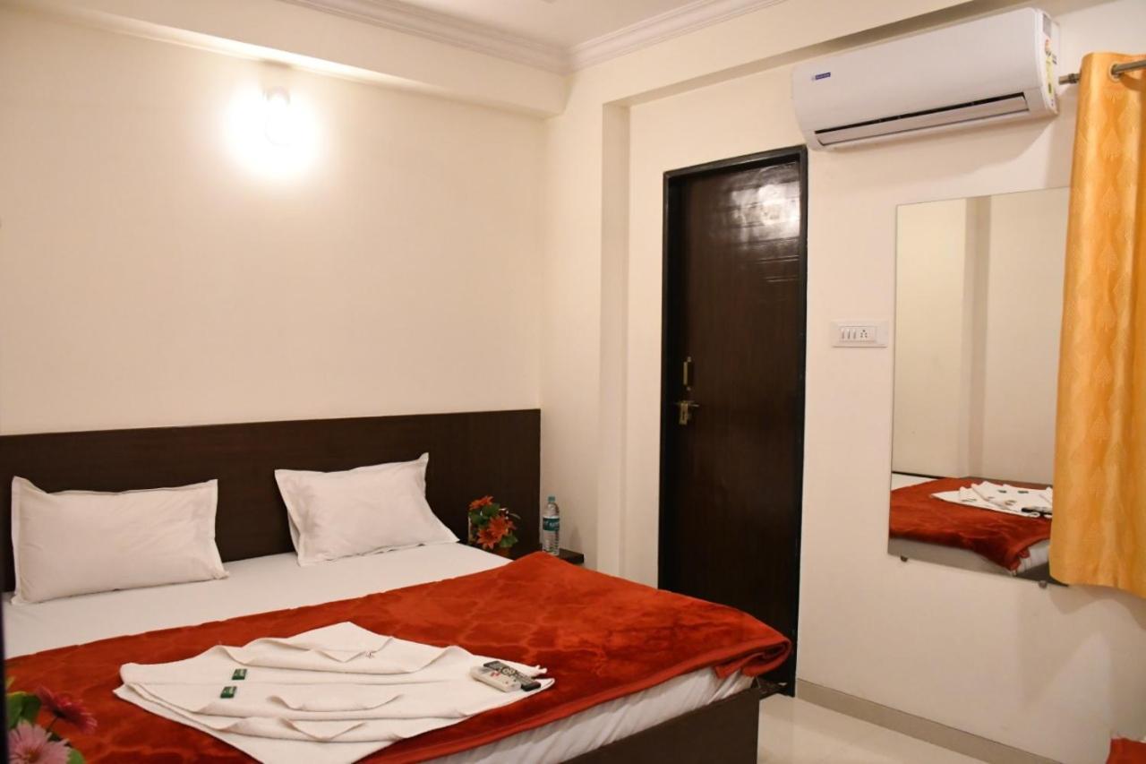 Hotel Sai Shatabdi Shirdi Luaran gambar