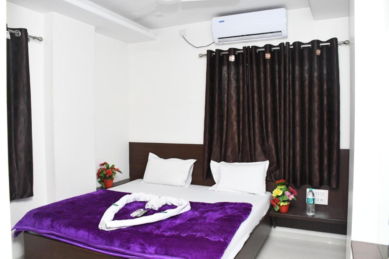 Hotel Sai Shatabdi Shirdi Luaran gambar